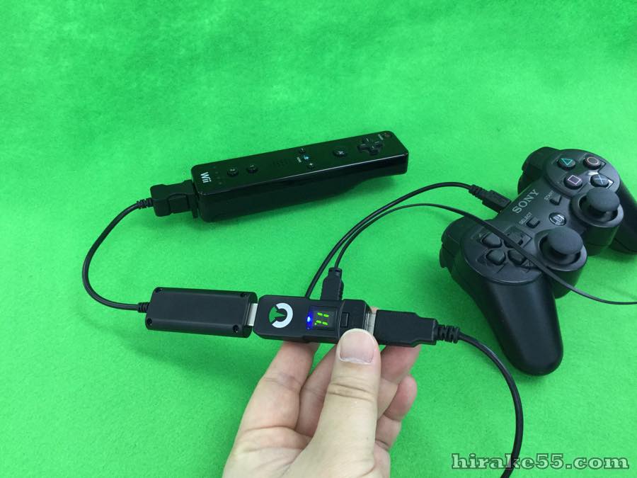 春新作の Fosa Wiiゲームパッドアダプター  PS2ゲームコントローラーに対応